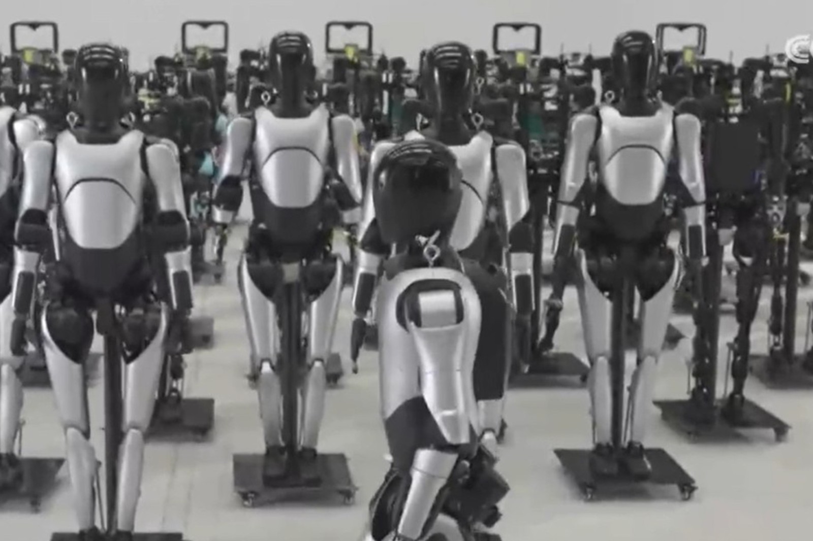 央视报道！揭秘710公海寰宇机器人量产超级工厂